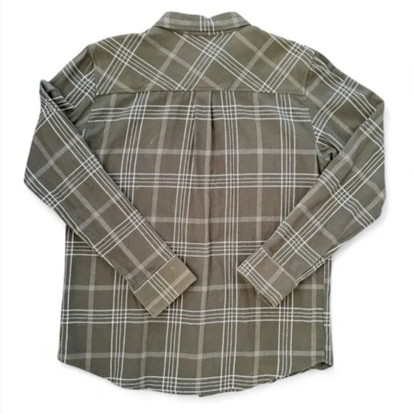 2/$10 Active Ride Shop Figgy Collection Green Button Down - Size Medium - Picture 2 of 3